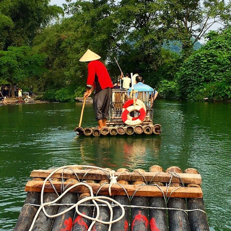 Raft along the Sok River